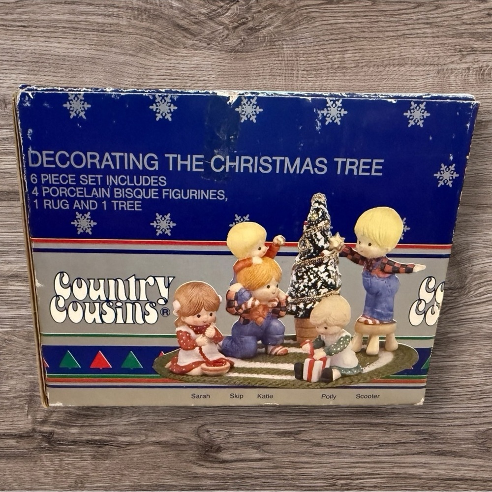 Vintage Enesco "Country Cousins" 6-piece "Decorating the Christmas Tree" - 1984